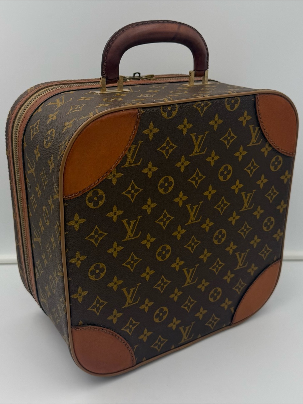 LOUIS VUITTON 1854 PARIS • ‘Rare’ STRATOS Small Soft Trunk Bag (Collector Piece) - Picture 14 of 16
